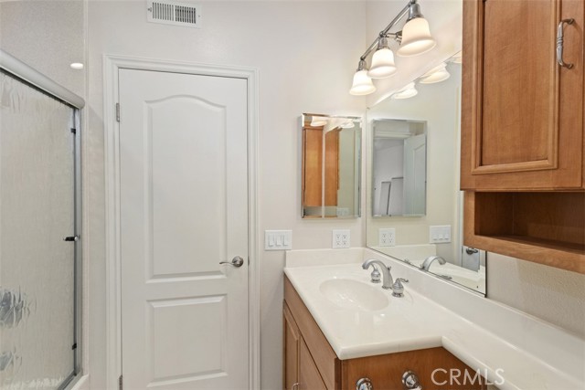 Detail Gallery Image 15 of 23 For 2101 E 15th St #7,  Newport Beach,  CA 92663 - 2 Beds | 1/1 Baths