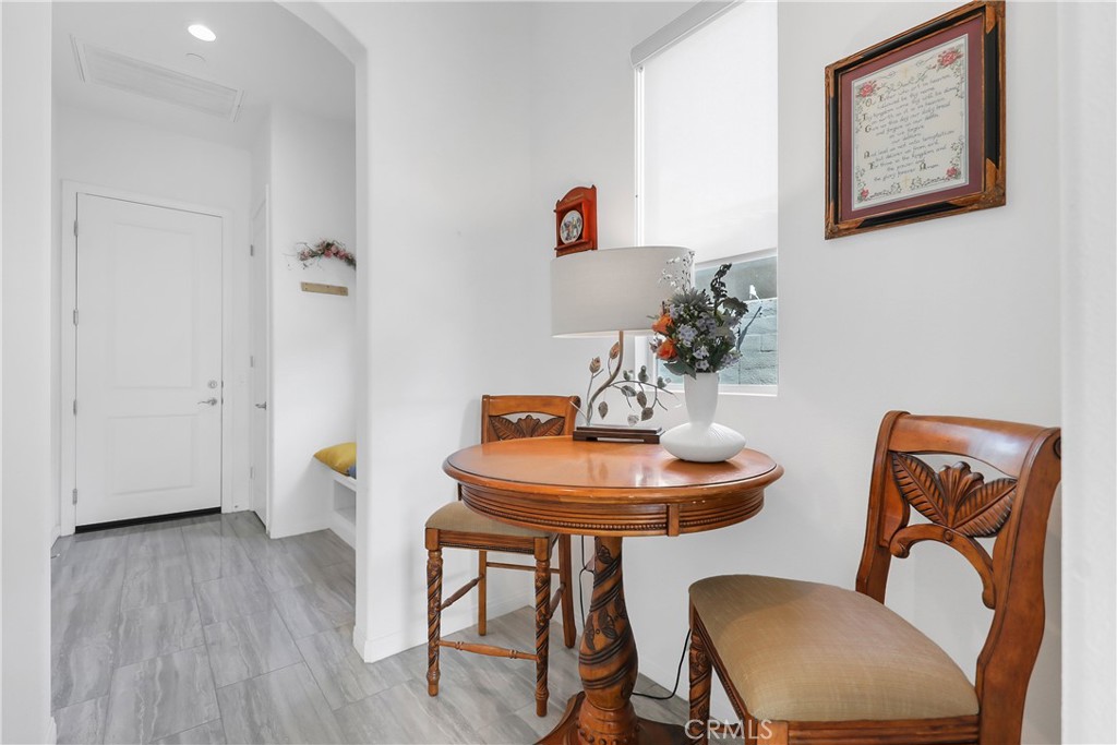 MLS #OC25201228 image #13