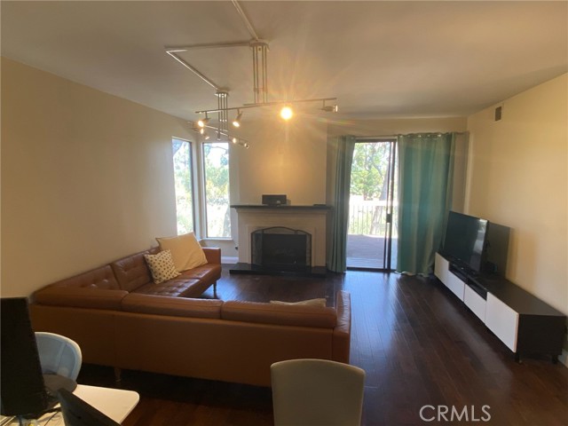 2408 N North Creek Lane, Fullerton CA: https://media.crmls.org/medias/cbbbe5c0-b226-4044-949f-0f848b168377.jpg