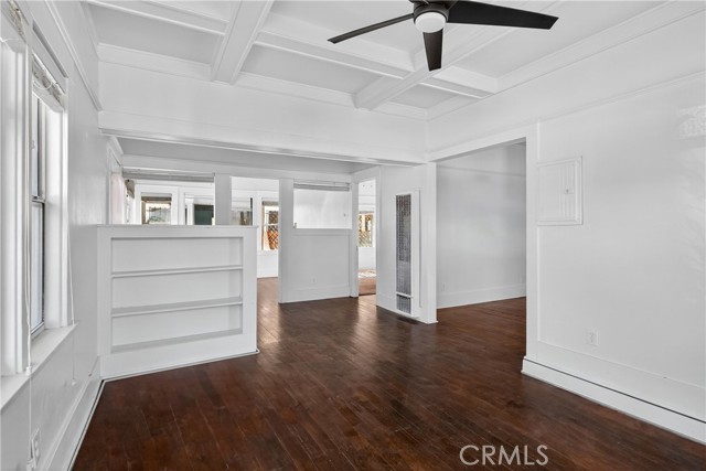 Detail Gallery Image 11 of 43 For 521 Olive Ave, Long Beach,  CA 90802 - – Beds | – Baths