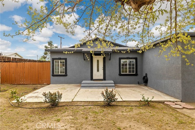 Detail Gallery Image 4 of 34 For 2935 Shelly Ln, Bakersfield,  CA 93306 - 4 Beds | 2 Baths