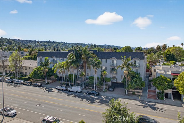Detail Gallery Image 29 of 33 For 4441 Woodman Ave #111,  Sherman Oaks,  CA 91423 - 0 Beds | 1 Baths