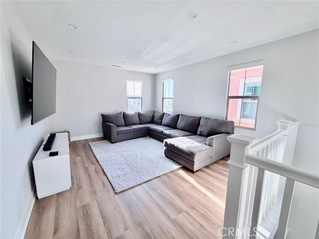 Detail Gallery Image 9 of 15 For 140 Tomahawk, Irvine,  CA 92618 - 4 Beds | 4 Baths