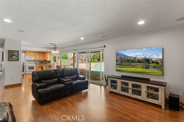 Detail Gallery Image 17 of 35 For 6312 Cameo St, Alta Loma,  CA 91701 - 4 Beds | 2/1 Baths