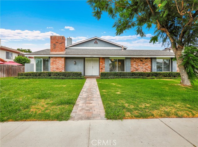 Detail Gallery Image 3 of 75 For 2543 E Terrace Street, Anaheim,  CA 92806 - – Beds | – Baths