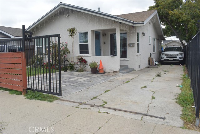 6430 Madden Avenue, Los Angeles CA: https://media.crmls.org/medias/cbbfc09a-5efe-4586-956e-8121a9bd3e9d.jpg