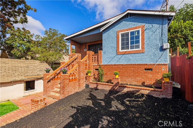6225 Beard Street, Highland Park CA: https://media.crmls.org/medias/cbbfeeb8-e0be-44c2-bc4c-0b15a0a00290.jpg