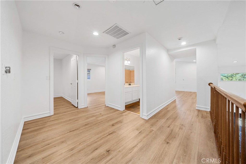 MLS #OC25250292 image #15