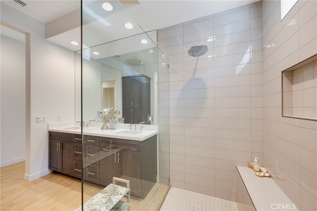 MLS #CV25188068 image #44