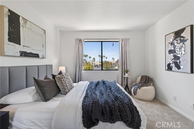 324 North Francisca Avenue, Redondo Beach, California 90277, 3 Bedrooms Bedrooms, ,2 BathroomsBathrooms,Residential,For Sale,North Francisca Avenue,OC26077465