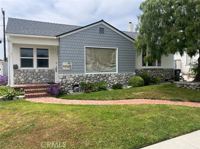 2001 Manzanita Lane, Manhattan Beach CA: https://media.crmls.org/medias/cbc2c90e-eb06-4def-ae93-81854835de91.jpg