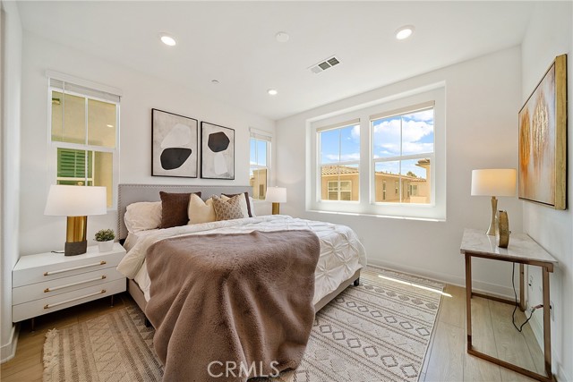Detail Gallery Image 12 of 23 For 1419 St Simon Cir #E,  Alhambra,  CA 91803 - 4 Beds | 3/1 Baths
