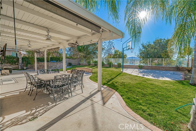 Detail Gallery Image 27 of 39 For 23916 Rancho Ct, Valencia,  CA 91354 - 4 Beds | 3 Baths