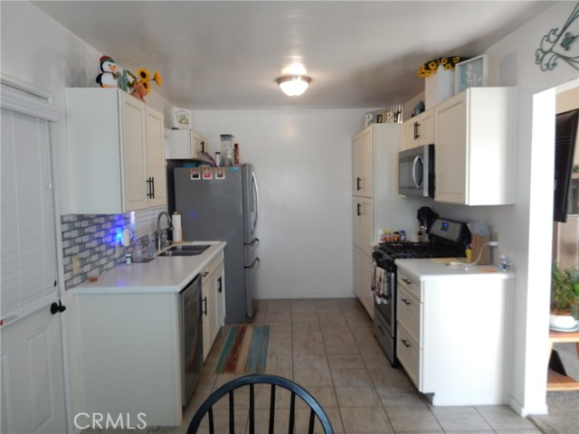 Detail Gallery Image 4 of 19 For 3361 W Thornton, Anaheim,  CA 92804 - 3 Beds | 2 Baths