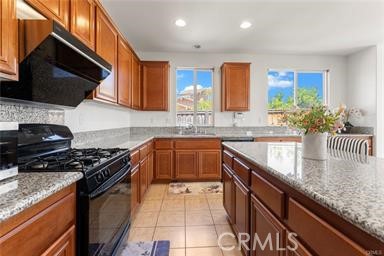 29240 Willow Ridge Court, Lake Elsinore CA: https://media.crmls.org/medias/cbc4552f-639f-4ce3-bc8c-f63f4a347151.jpg