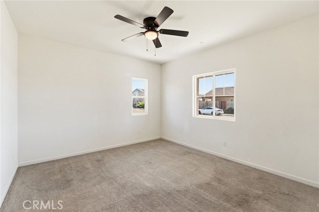 Detail Gallery Image 7 of 51 For 3503 Running Brook, Madera,  CA 93637 - 5 Beds | 2/1 Baths