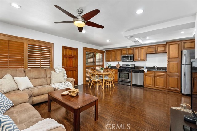 12526 Cuesta Drive, Cerritos CA: https://media.crmls.org/medias/cbc48536-277f-40b2-a8fa-7b8428e98a53.jpg