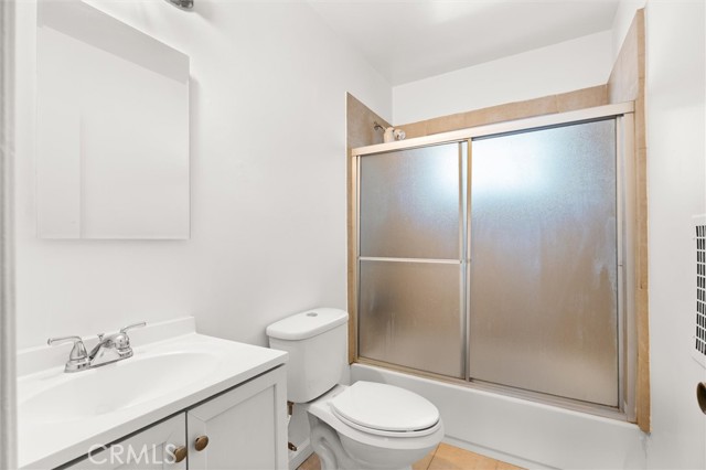 Detail Gallery Image 28 of 58 For 1406 N Vista St, Los Angeles,  CA 90046 - – Beds | – Baths