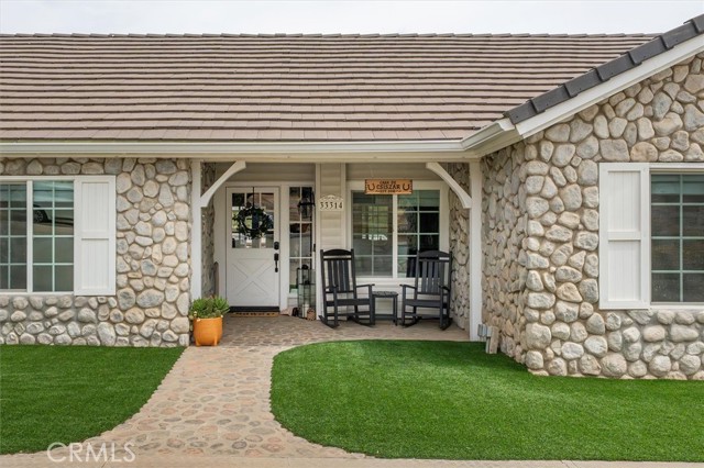 Detail Gallery Image 2 of 66 For 33314 Pewter Rd, Agua Dulce,  CA 91390 - 4 Beds | 2 Baths