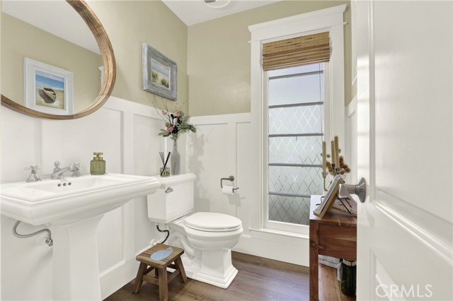 27076 Mill Pond W Road, Dana Point CA: https://media.crmls.org/medias/cbc5eea4-aa38-408c-a26b-8540b98867a3.jpg