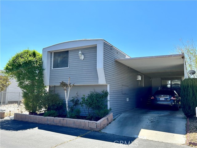 Detail Gallery Image 1 of 33 For 13393 Mariposa Rd #239,  Victorville,  CA 92395 - 2 Beds | 2 Baths