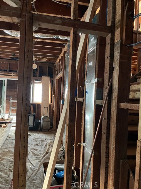 715 S Norton Avenue, Los Angeles CA: https://media.crmls.org/medias/cbc68bdb-074a-4b86-92dd-f22434cdef3e.jpg