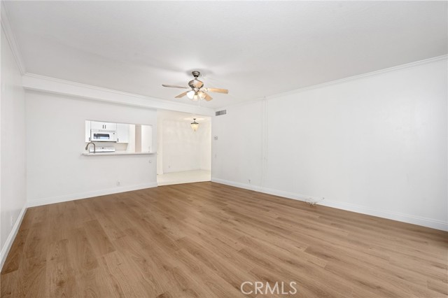 5460 White Oak Avenue, A120 photo 6