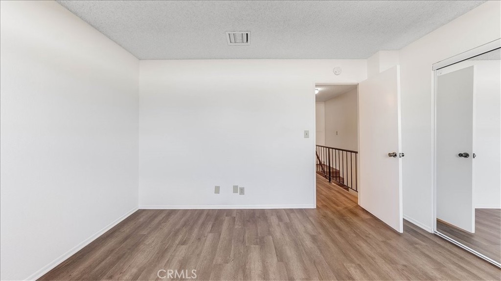 https://media.crmls.org/medias/cbc94828-5aa3-4b72-9ae3-70a484ebb866.jpg?preset=X-Large