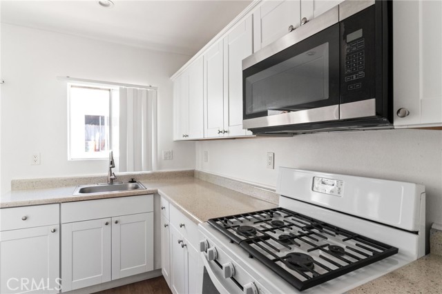 Detail Gallery Image 10 of 21 For 1257 W 38th St, Los Angeles,  CA 90037 - 2 Beds | 1 Baths