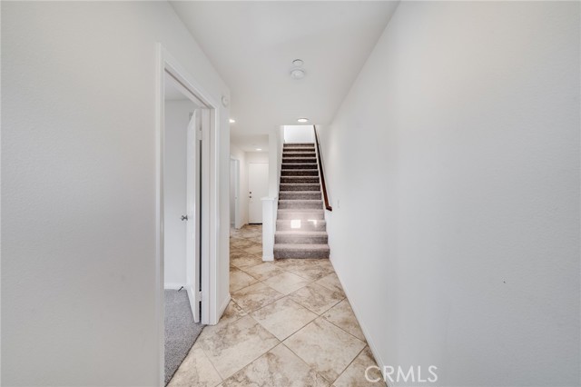 Detail Gallery Image 2 of 32 For 814 Silk Tree, Irvine,  CA 92606 - 3 Beds | 3/1 Baths