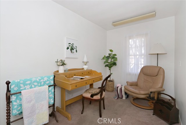 Room between main bedroom and hallway