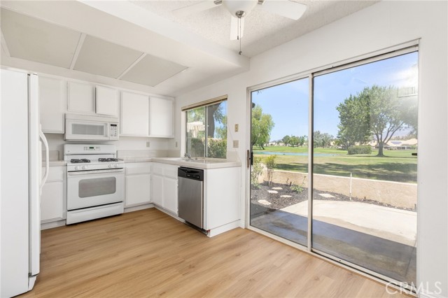 5401 W Palmer Drive, Banning CA: https://media.crmls.org/medias/cbcc0029-ef1e-44de-8d8c-4584263cc9c2.jpg