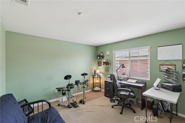 Detail Gallery Image 24 of 31 For 18418 Whitewater, Riverside,  CA 92508 - 4 Beds | 2/1 Baths