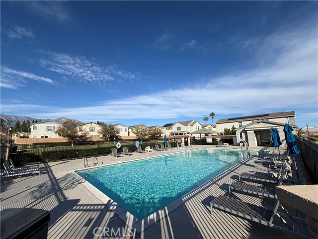 Detail Gallery Image 3 of 13 For 2066 E Sentinel Privado, Ontario,  CA 91764 - 4 Beds | 3 Baths