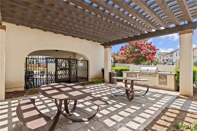 Detail Gallery Image 29 of 32 For 645 W Foothill Bld #10,  Glendora,  CA 91741 - 3 Beds | 4 Baths