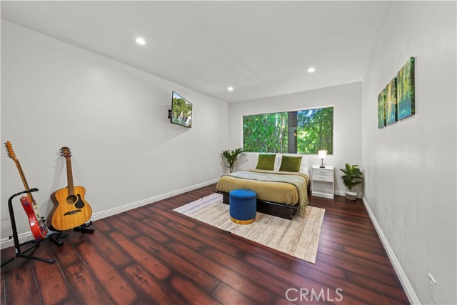 Detail Gallery Image 13 of 27 For 5215 Balboa Bld #203,  Encino,  CA 91316 - 2 Beds | 2 Baths