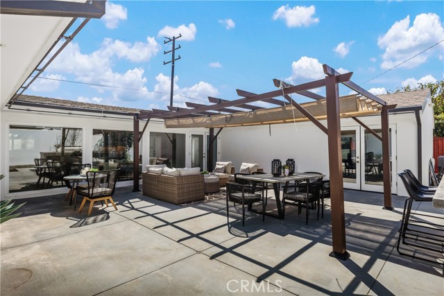 496 E 16th, Costa Mesa CA: https://media.crmls.org/medias/cbcd80b4-2666-4a13-8047-bbb1c9265aec.jpg