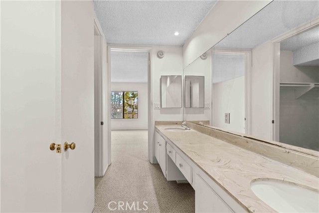 Detail Gallery Image 31 of 48 For 1401 Valley View Rd #215,  Glendale,  CA 91202 - 2 Beds | 2 Baths