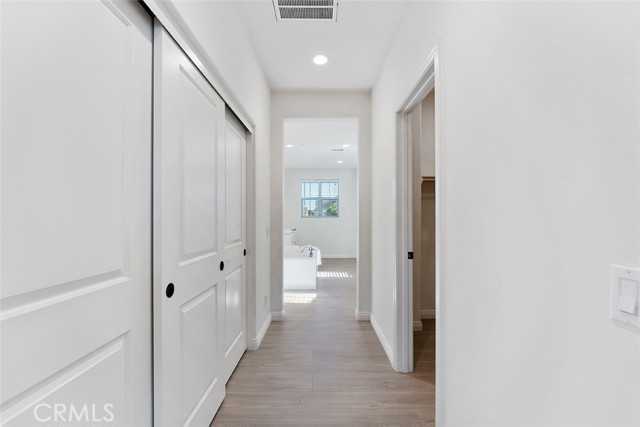 3131 E Rutherford Dr, Ontario CA: https://media.crmls.org/medias/cbce26bd-c152-4fbb-a2dd-36185b220fc5.jpg