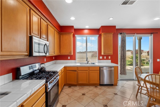 8309 Clover Creek Road, Riverside CA: https://media.crmls.org/medias/cbce4abf-db4d-4c1d-bf56-8862ac05fdbc.jpg