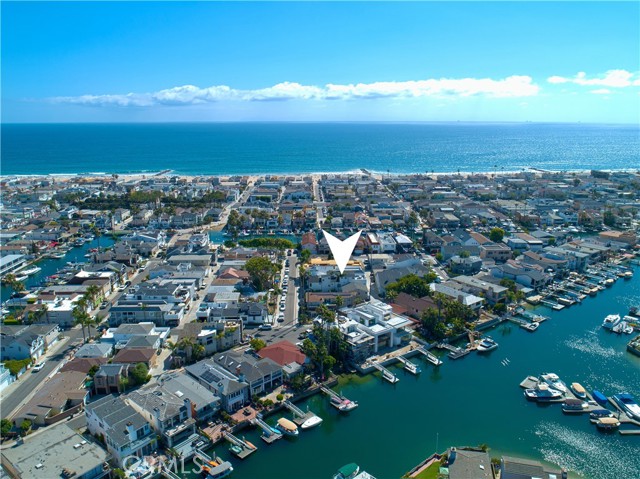 Detail Gallery Image 34 of 35 For 411 39th St, Newport Beach,  CA 92663 - 3 Beds | 3 Baths