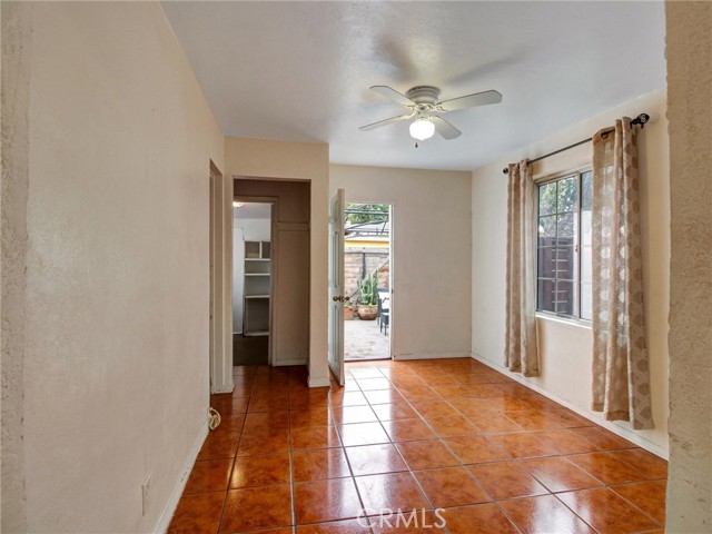 Detail Gallery Image 29 of 38 For 110 W Forhan St, Long Beach,  CA 90805 - 2 Beds | 1 Baths