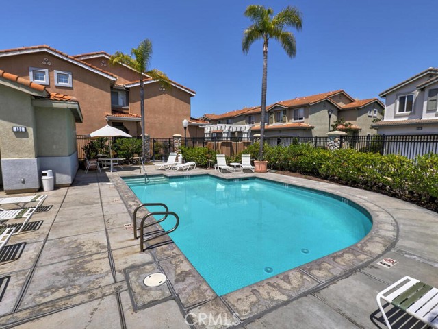Detail Gallery Image 37 of 39 For 452 N Bloomberry #B,  Orange,  CA 92869 - 3 Beds | 2/1 Baths