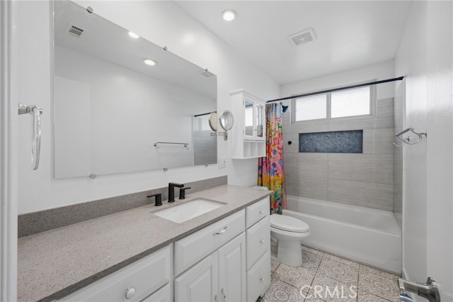 Detail Gallery Image 26 of 43 For 1970 Glassboro, Claremont,  CA 91711 - 4 Beds | 3 Baths