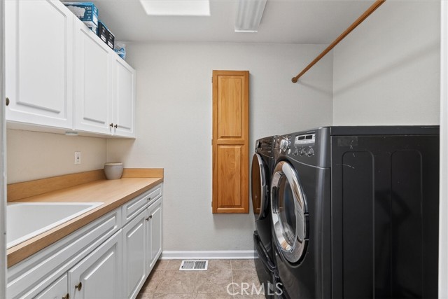 Detail Gallery Image 28 of 49 For 39397 Moonray Ln, Oakhurst,  CA 93644 - 3 Beds | 2/1 Baths