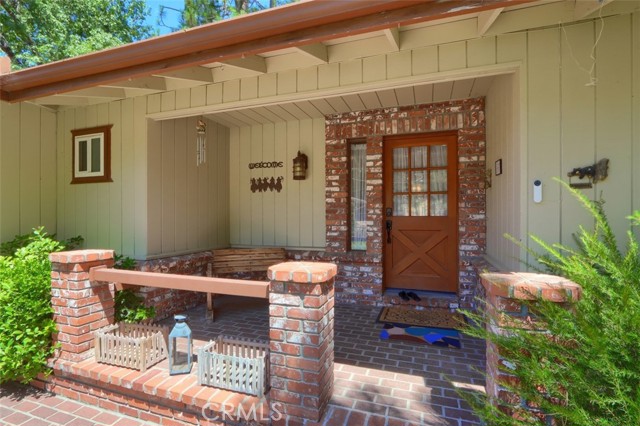 5621 Ponderosa Court, Mariposa CA: https://media.crmls.org/medias/cbd44004-17e5-48a7-a8a2-5cc52d20a8b5.jpg