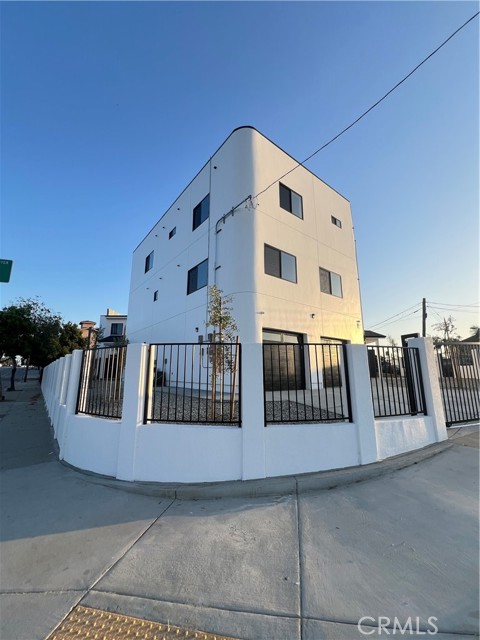 Detail Gallery Image 3 of 11 For 4268 Capistrano Way, East Los Angeles,  CA 90063 - – Beds | – Baths