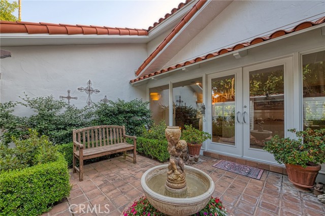 6695 N Van Ness Boulevard, Fresno CA: https://media.crmls.org/medias/cbd4d37a-d9e2-47f5-9c67-f223ef2cfaa7.jpg