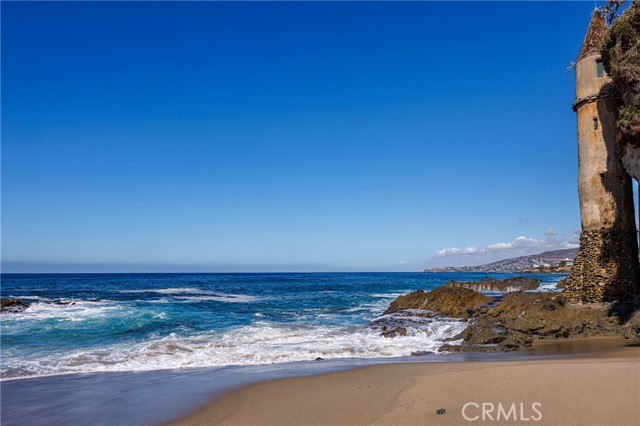 2691 Victoria, Laguna Beach CA: https://media.crmls.org/medias/cbd59d9c-eaab-412a-aee8-f5c93a7a828a.jpg