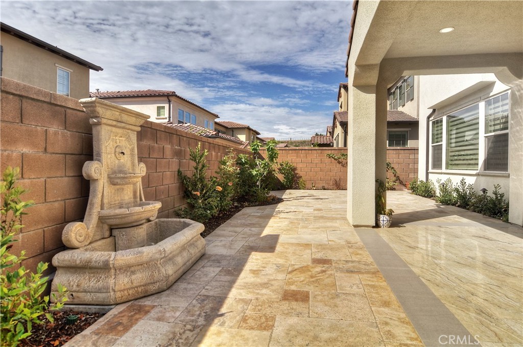 MLS #OC25228348 image #28